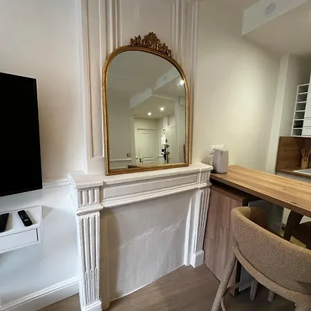Apartment Hyper Centre De Caen, Refait A Neuf, Cosy